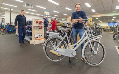 Waar kan ik het framenummer van een fiets vinden?